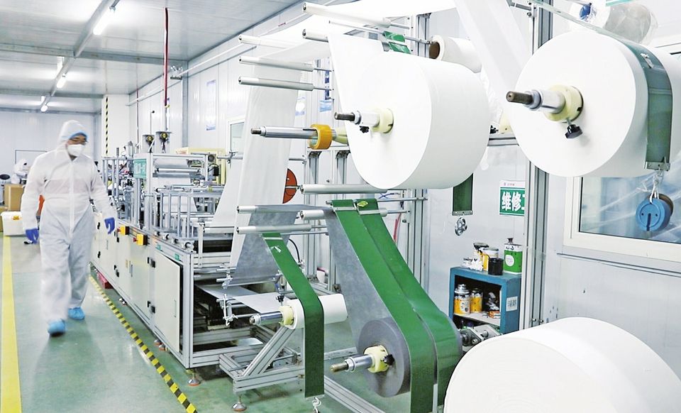 風口急轉： 口罩機、熔噴布價格暴跌