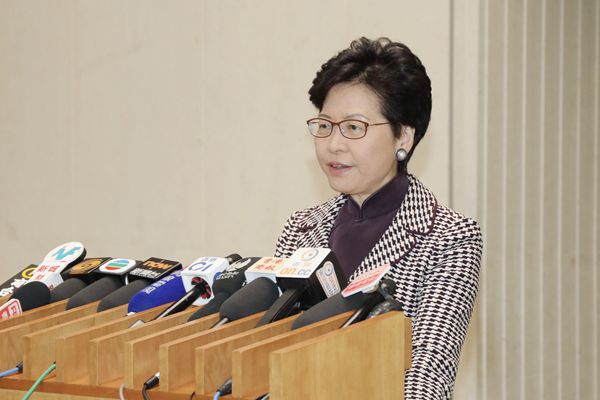 林鄭月娥回應美國制裁措施：任何制裁都不會嚇怕我們