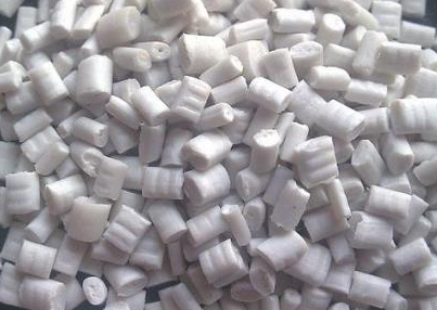 最新發(fā)現(xiàn)！研究人員展示新的化學(xué)催化方法使塑料生產(chǎn)更加節(jié)能