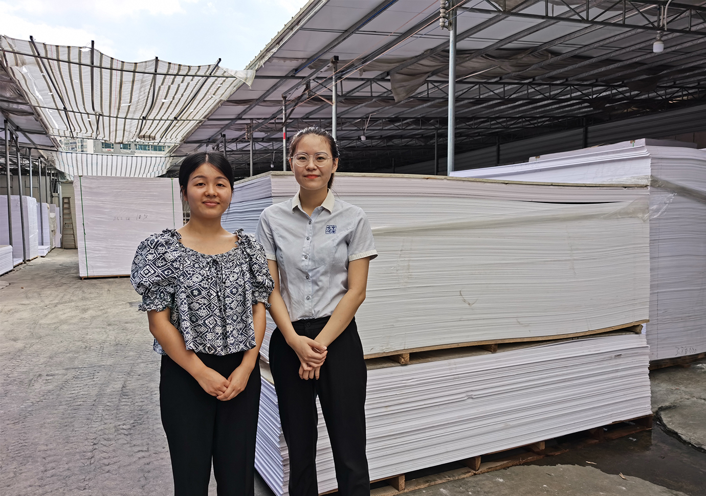 廣州市容輝亞克力塑膠有限公司 (2)