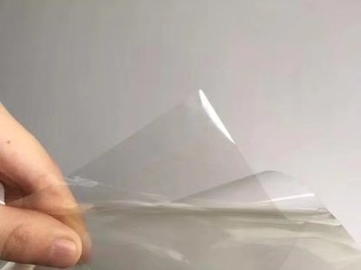 中科大科研團隊發(fā)明透明可折疊薄膜