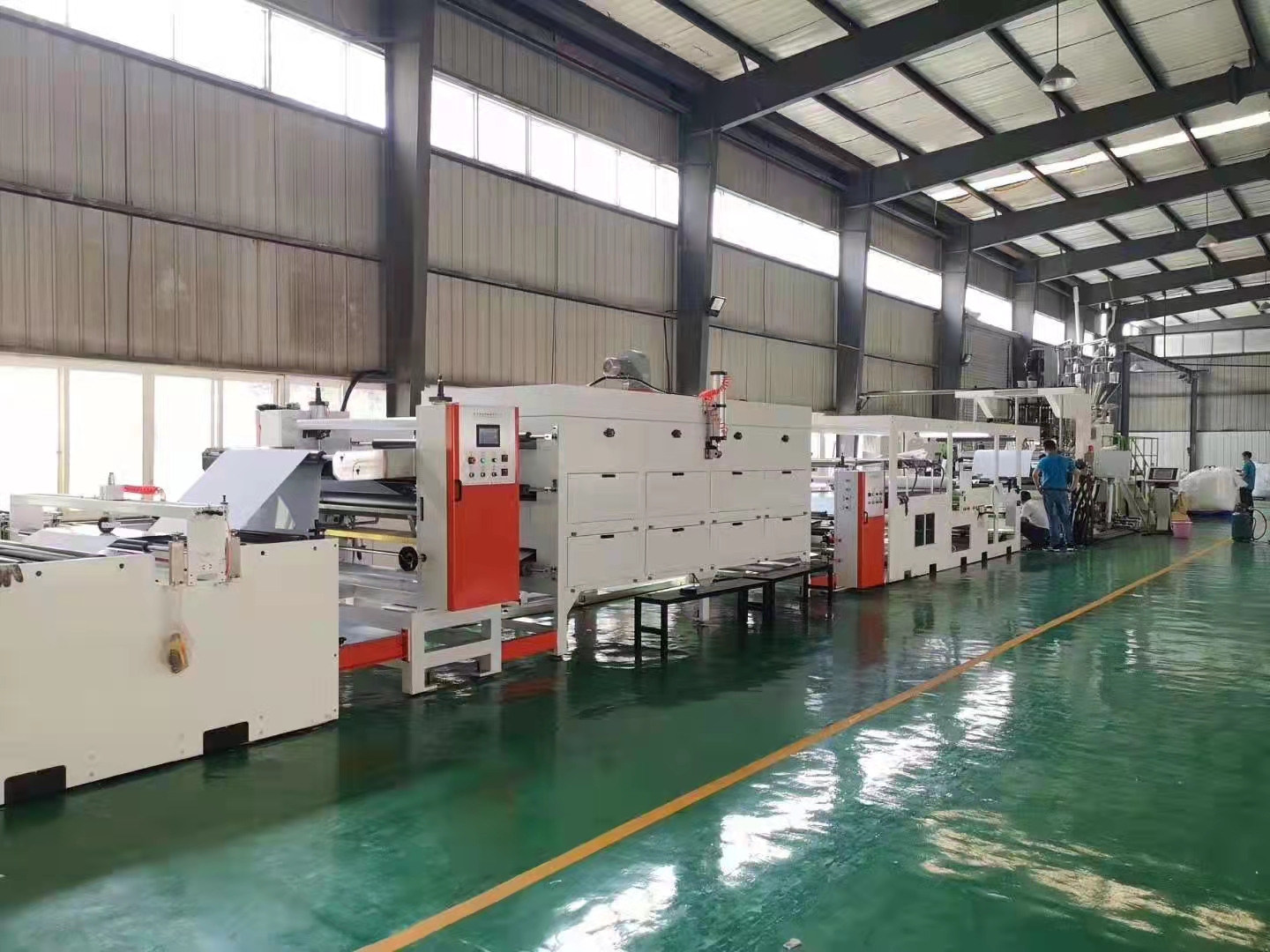 塑料片材設備廠家哪有，pet片材設備廠家那個品牌好多少錢？