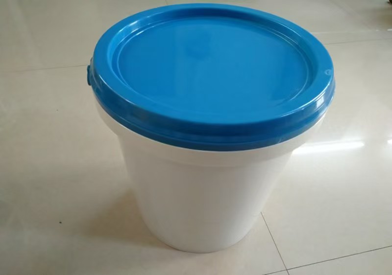 食品級塑料桶是用什么材料做的？