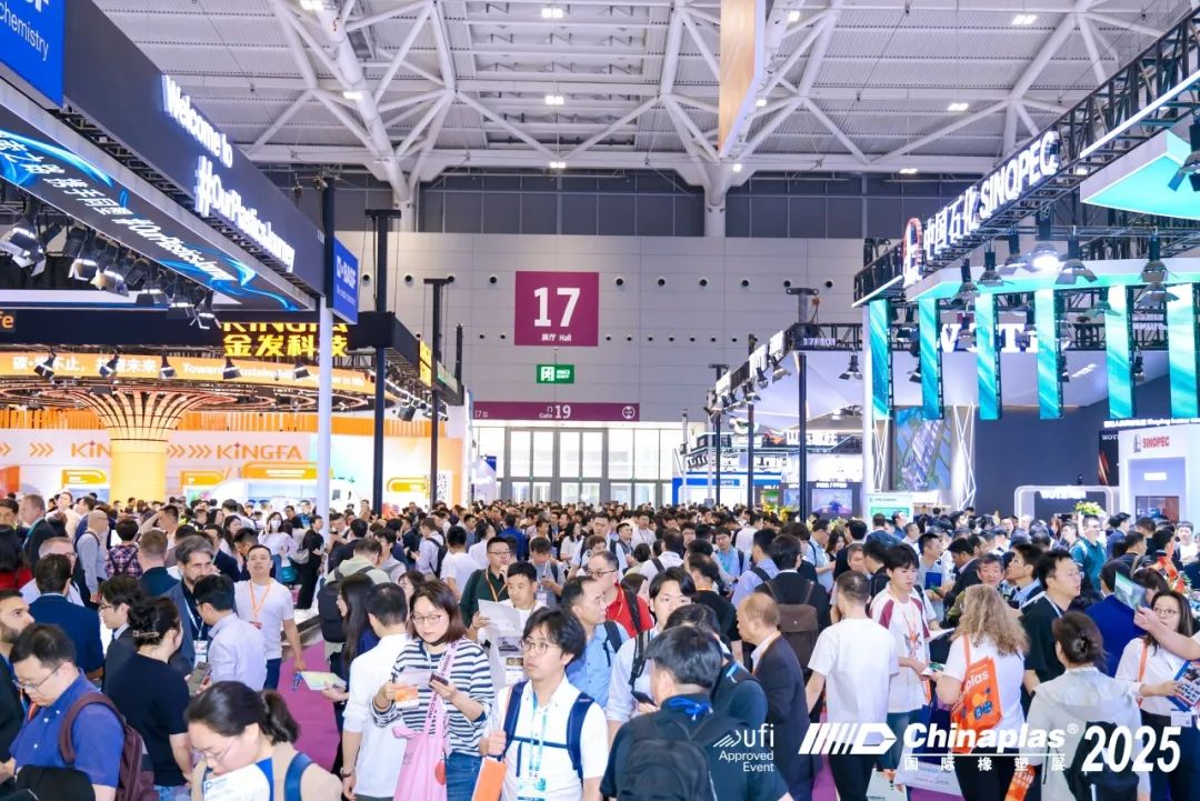 人氣狂飆！展會前兩天182,668觀眾打卡！燃動鵬城！
